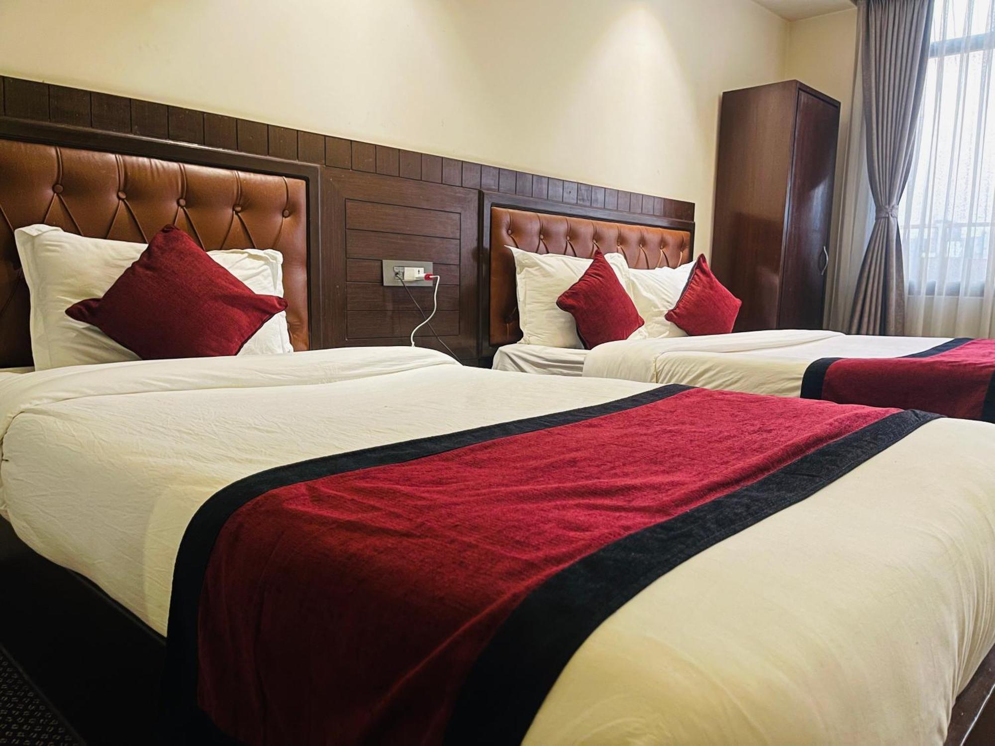 Hotel De Universal كاتماندو المظهر الخارجي الصورة