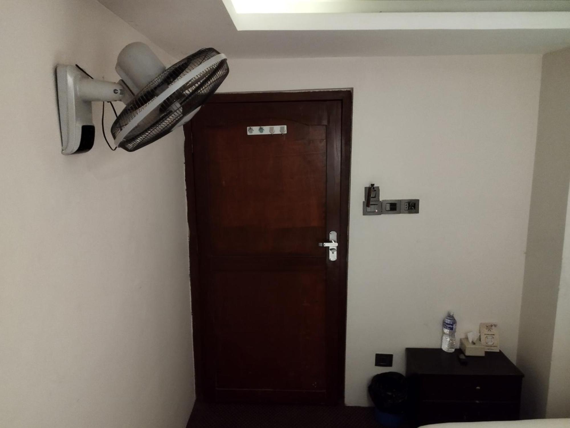 Hotel De Universal كاتماندو المظهر الخارجي الصورة